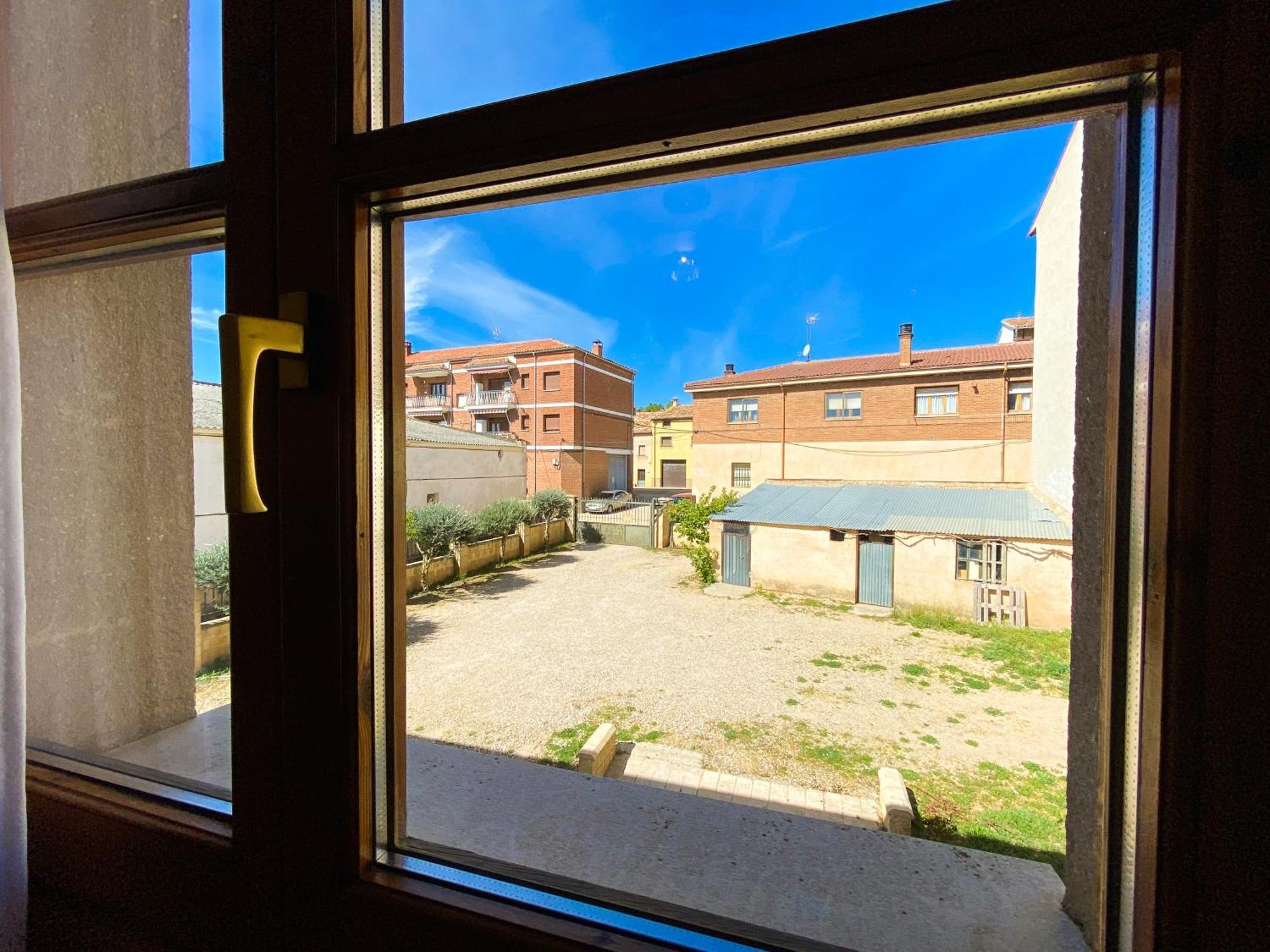 Posada Los Leones Berlanga de Duero Esterno foto
